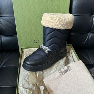 Gucci Black Quebec Shearling Snow Horsebit Boots (Gucci Size 9 / US Size 10-11)